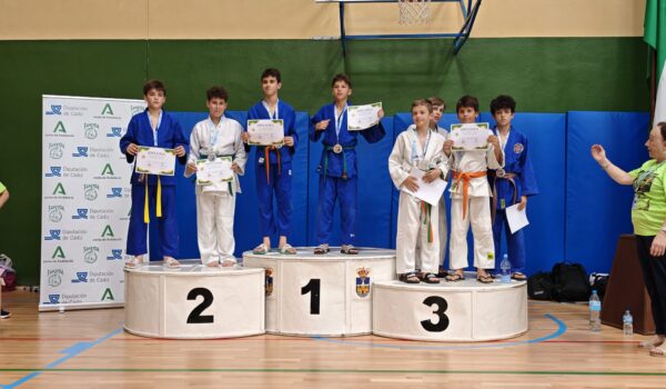 Los judokas de Espiel destacan en el XLIV Trofeo ‘Ciudad de El Puerto’ con tres medallas